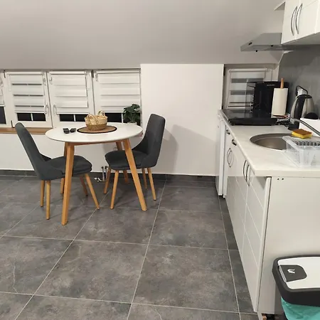 Apartment Nomad *